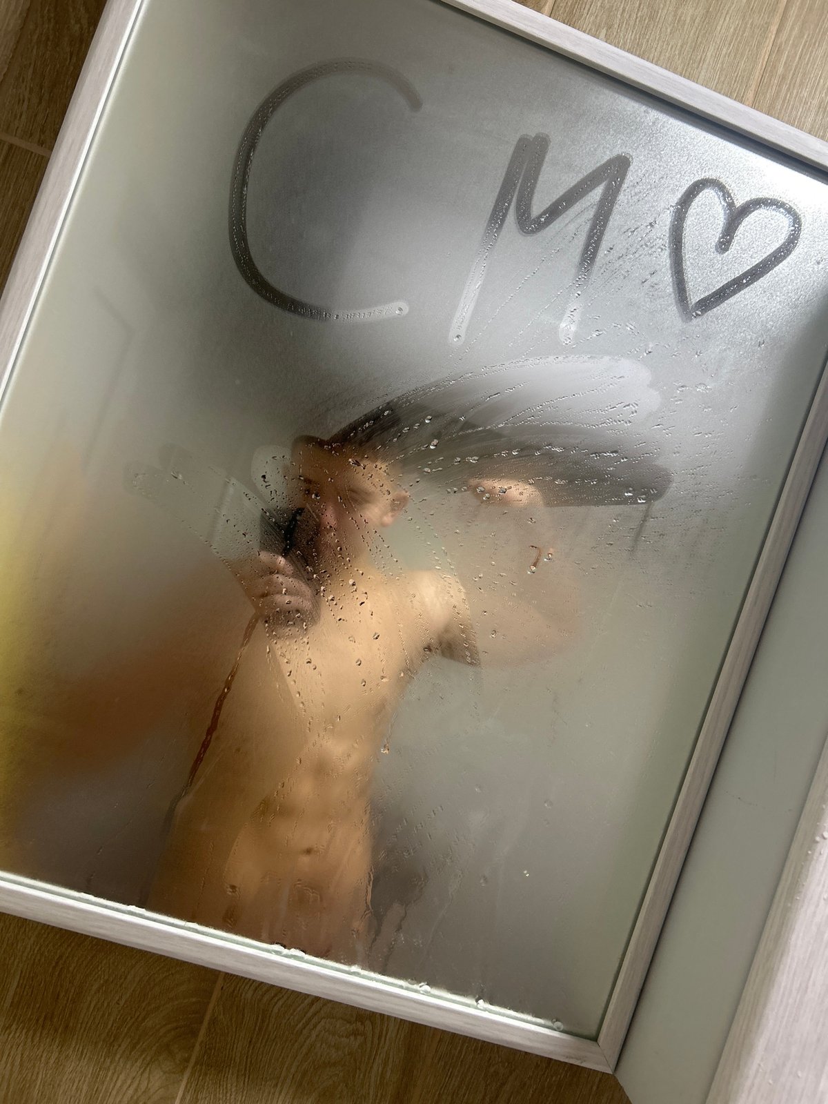 Morning routine selfies captured in Zlatograd apartment