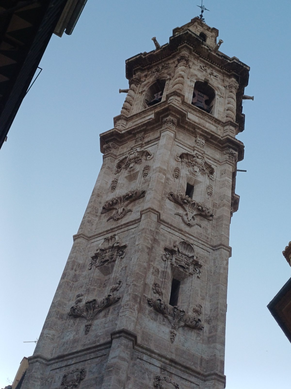 Historic València landmarks documented during evening architectural tour