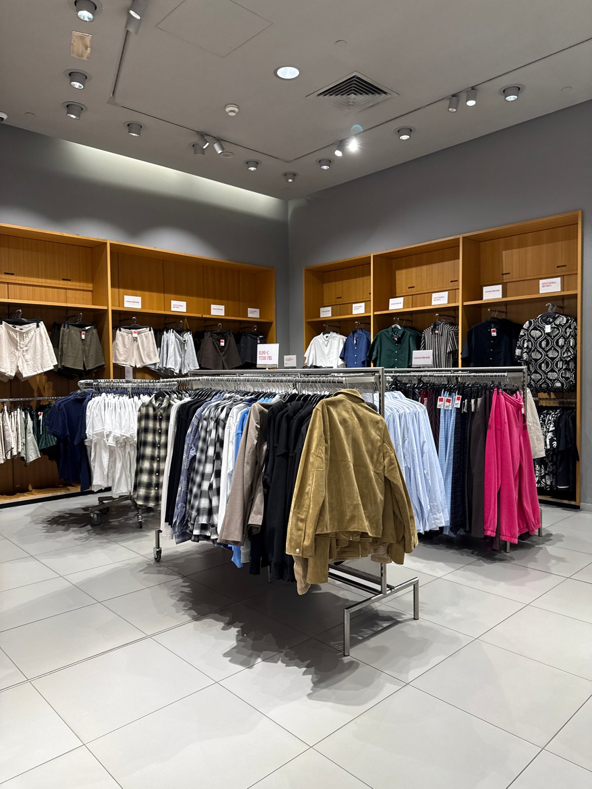 Shopping trip documented through Stara Zagora retail locations