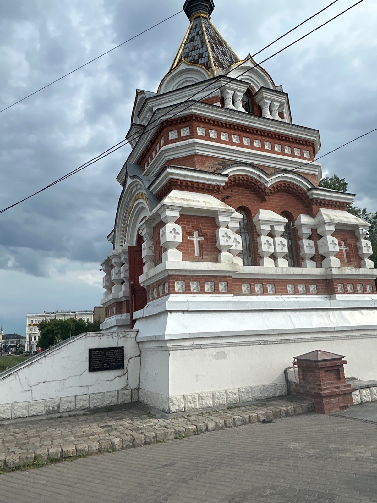 Afternoon along the Omsk riverfront, ending at a local café