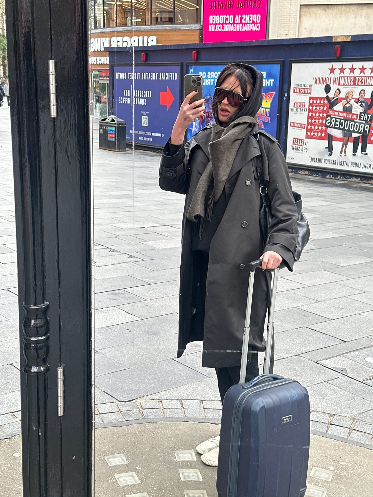 London street photography tour captures selfies, graffiti, Portuguese tarts