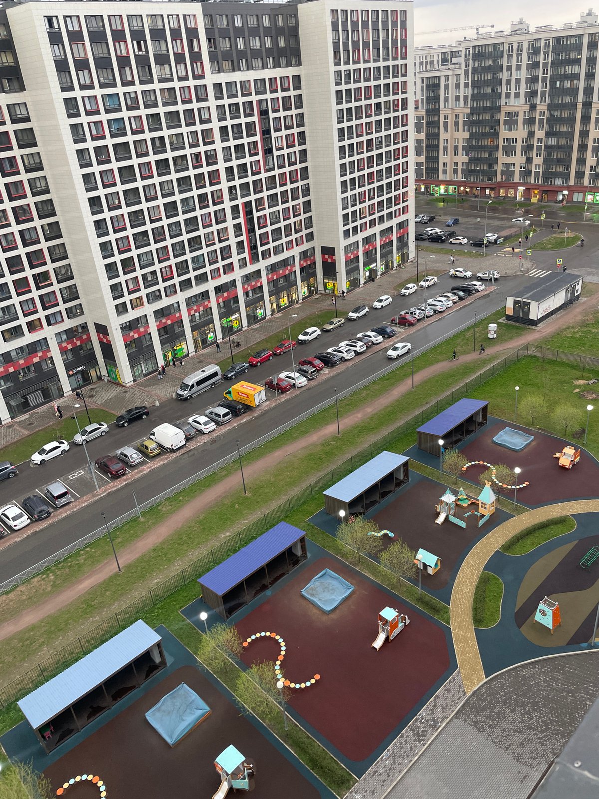 Urban residential scenes captured in Russian city district