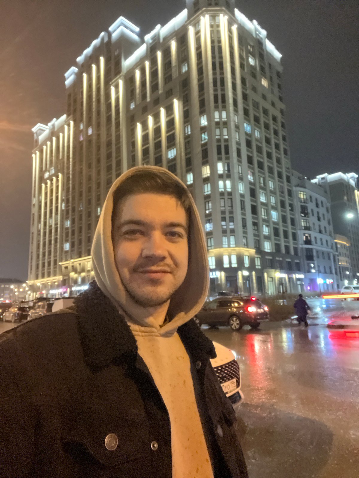 Evening documentation captures dinner and nighttime scenes in Yekaterinburg