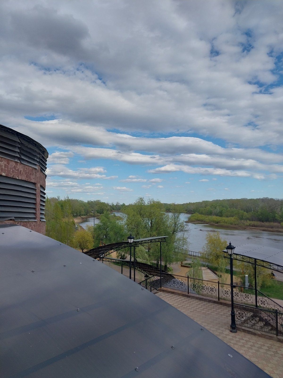 Spring riverfront moments captured in Orenburg, Russia