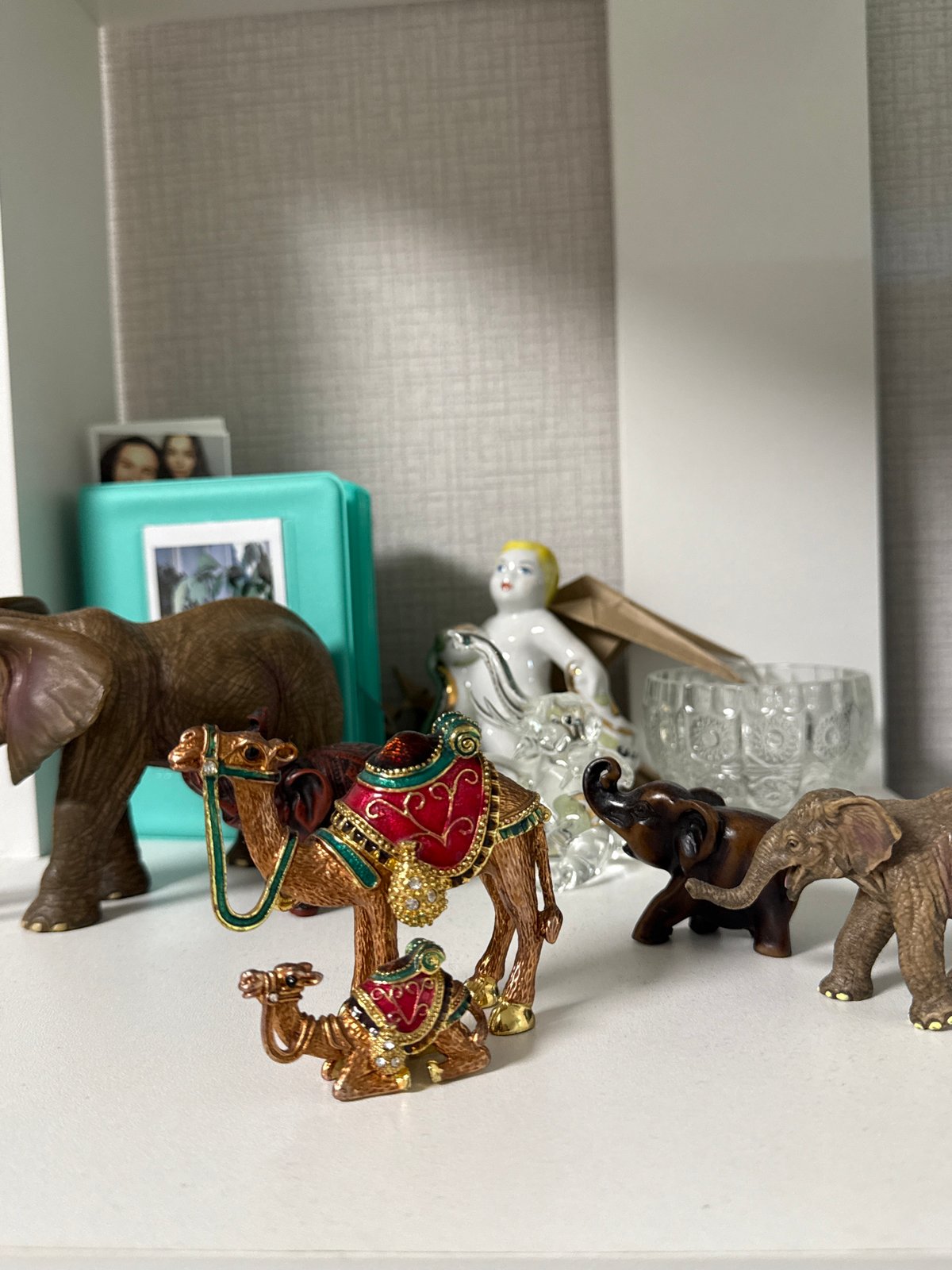 Browsing keepsakes and decor in a Cheboksary home