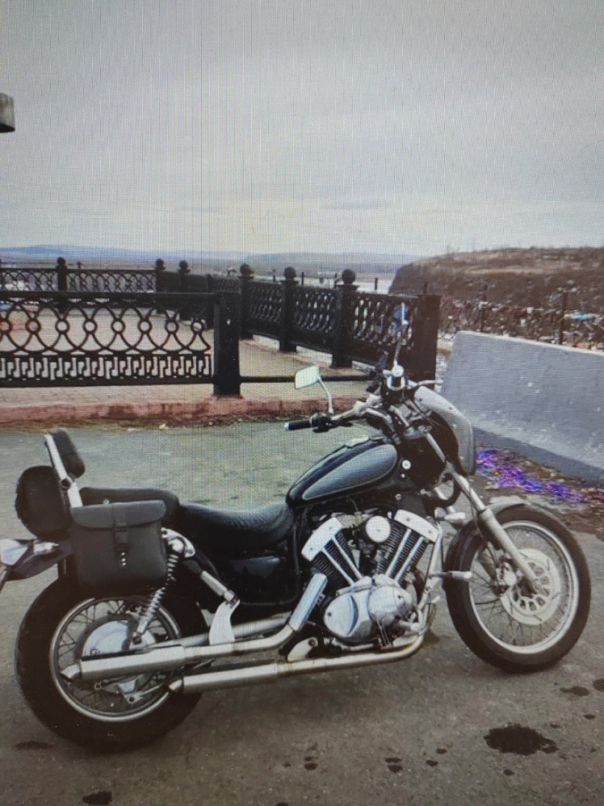 Motorcycles, a gas station queue, and a Russian office desk