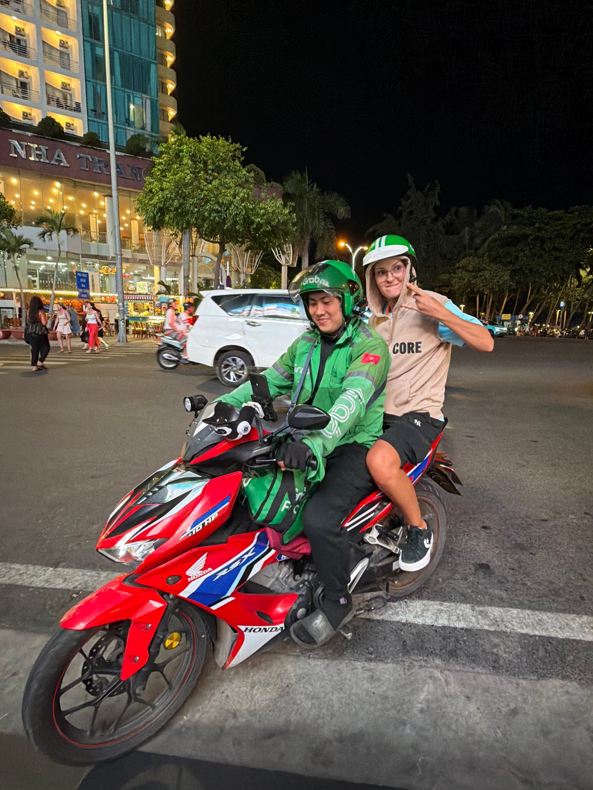 Nha Trang street life, food, and festive decorations on a busy morning