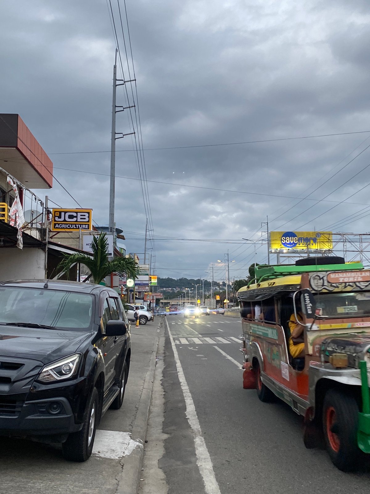 Morning street life documented across Davao City, Philippines