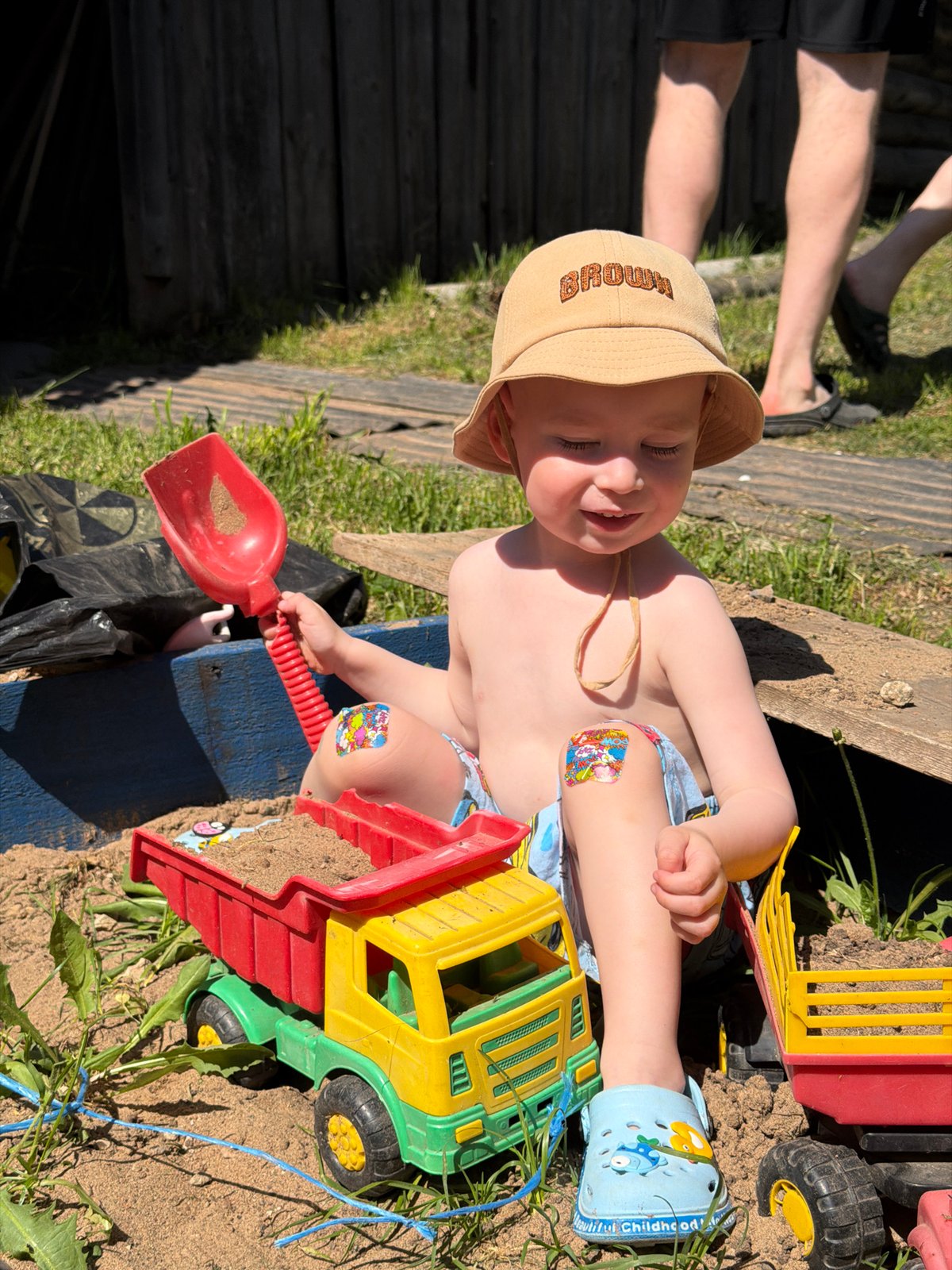 Spring family moments documented in Russian village