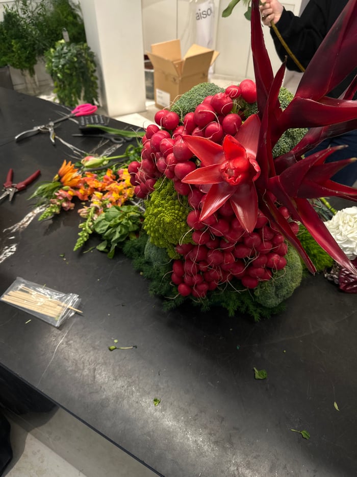 Glass art installation observed in Paris flower shop workshop