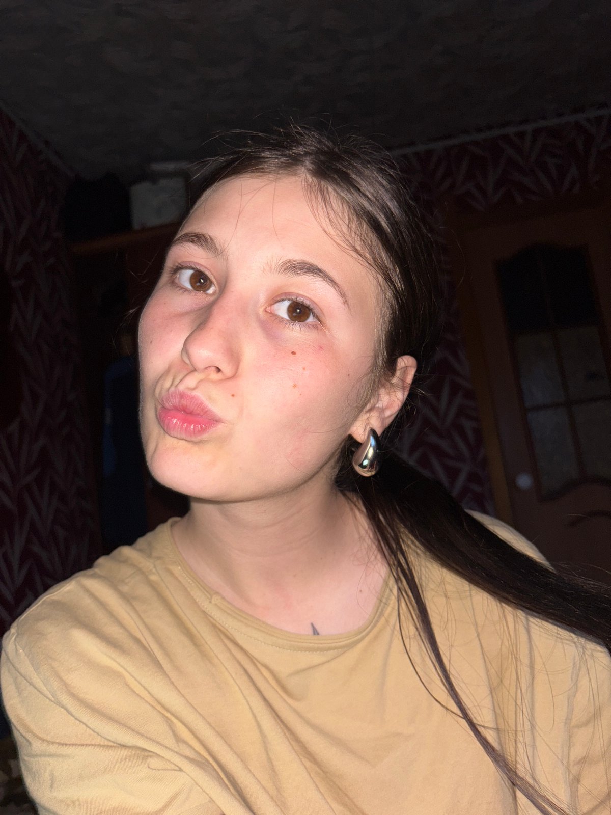 Young woman documents daily life in Фоки, Russia