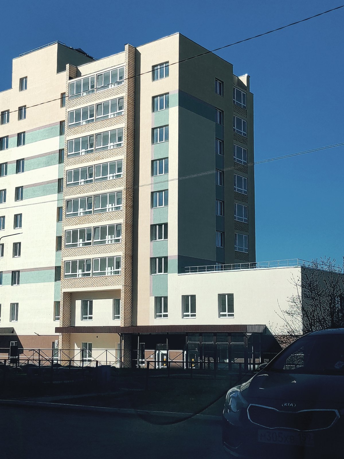 Residential building photographed under clear skies in Chaikovsky, Russia