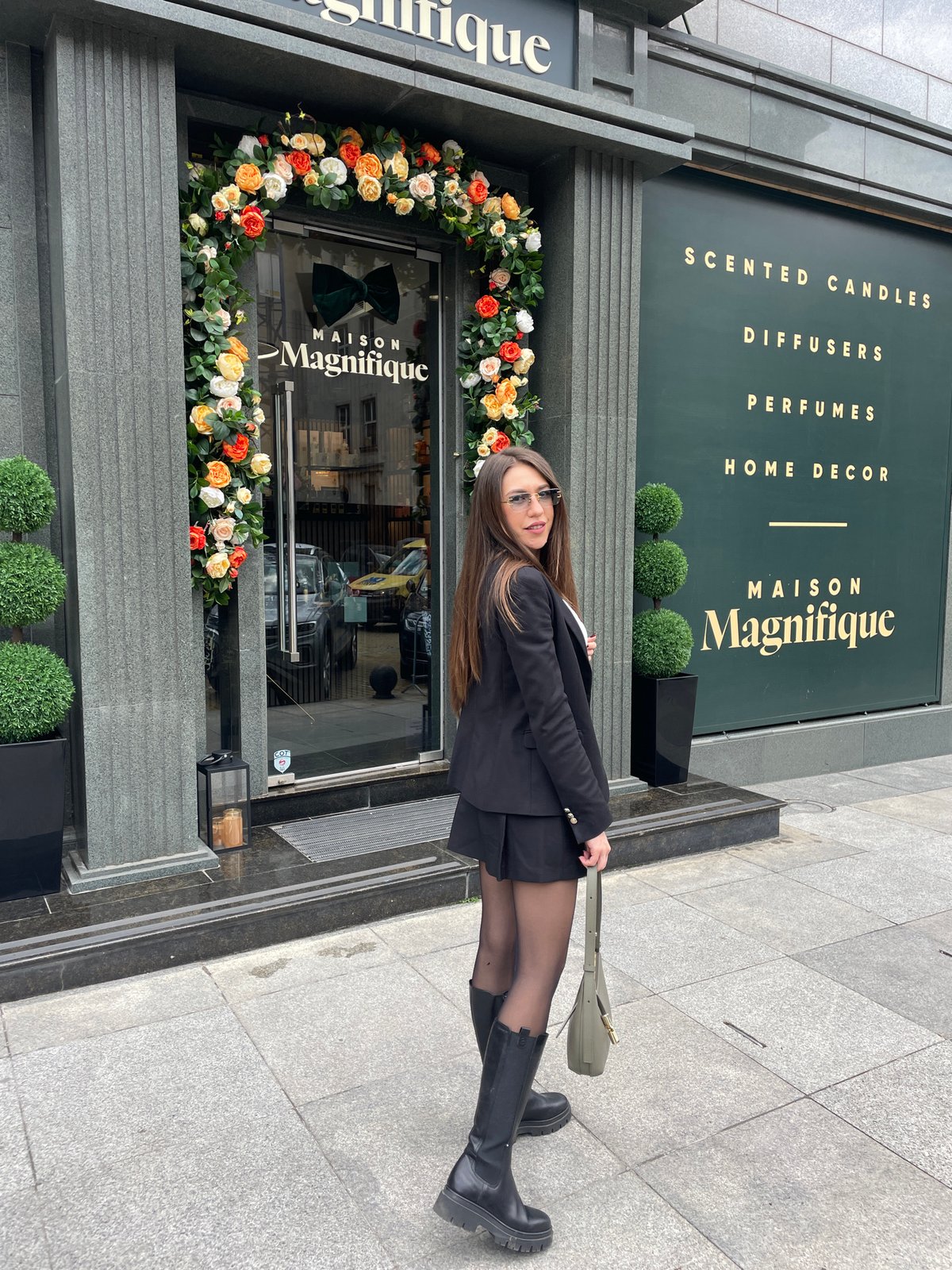 Morning documentation captures retail visit and motivational quotes in Sofia