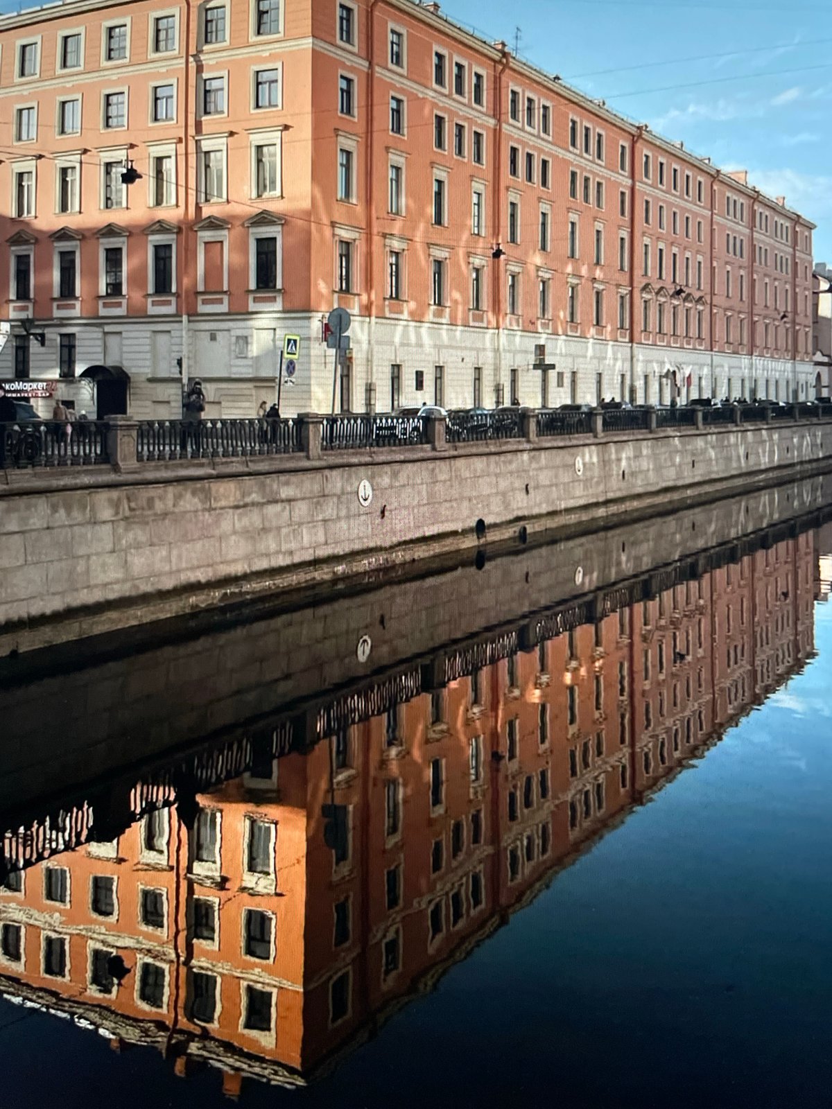 Saint Petersburg canal district documented in afternoon sightseeing tour