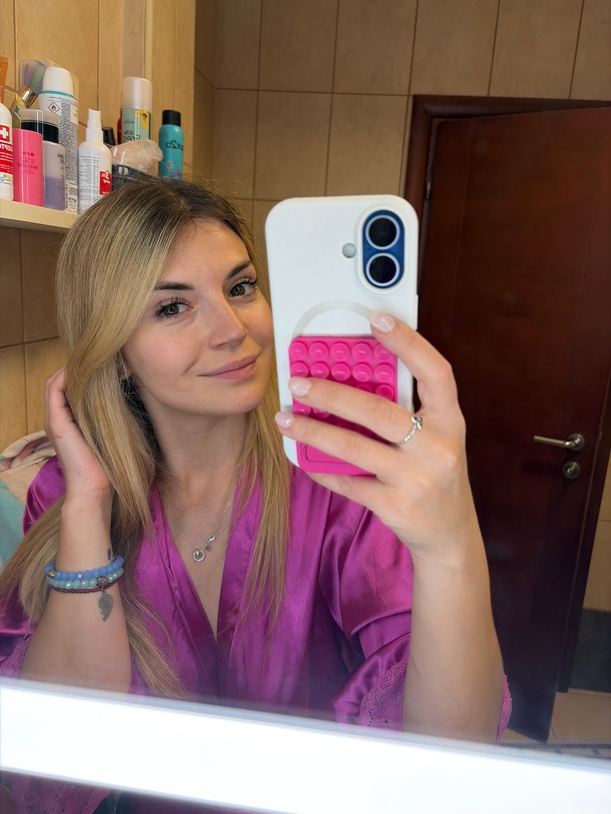 Woman in robe spotted twice in Budva evening activities