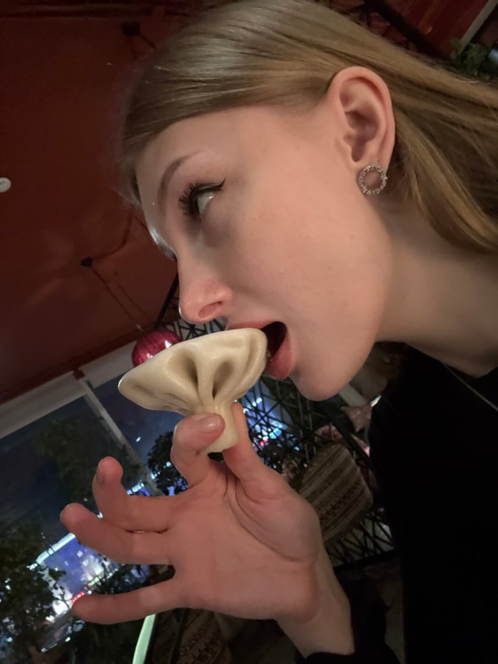 Woman documents Georgian dining experience across Perm restaurants