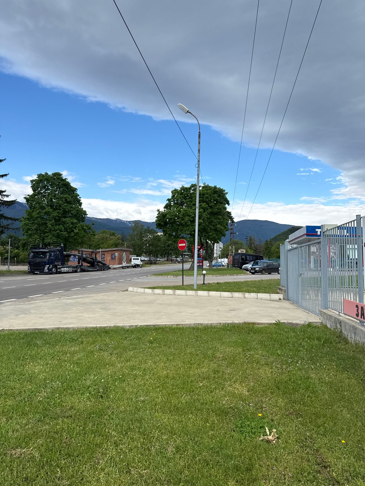 Morning street scenes documented in Berkovitsa, Bulgaria