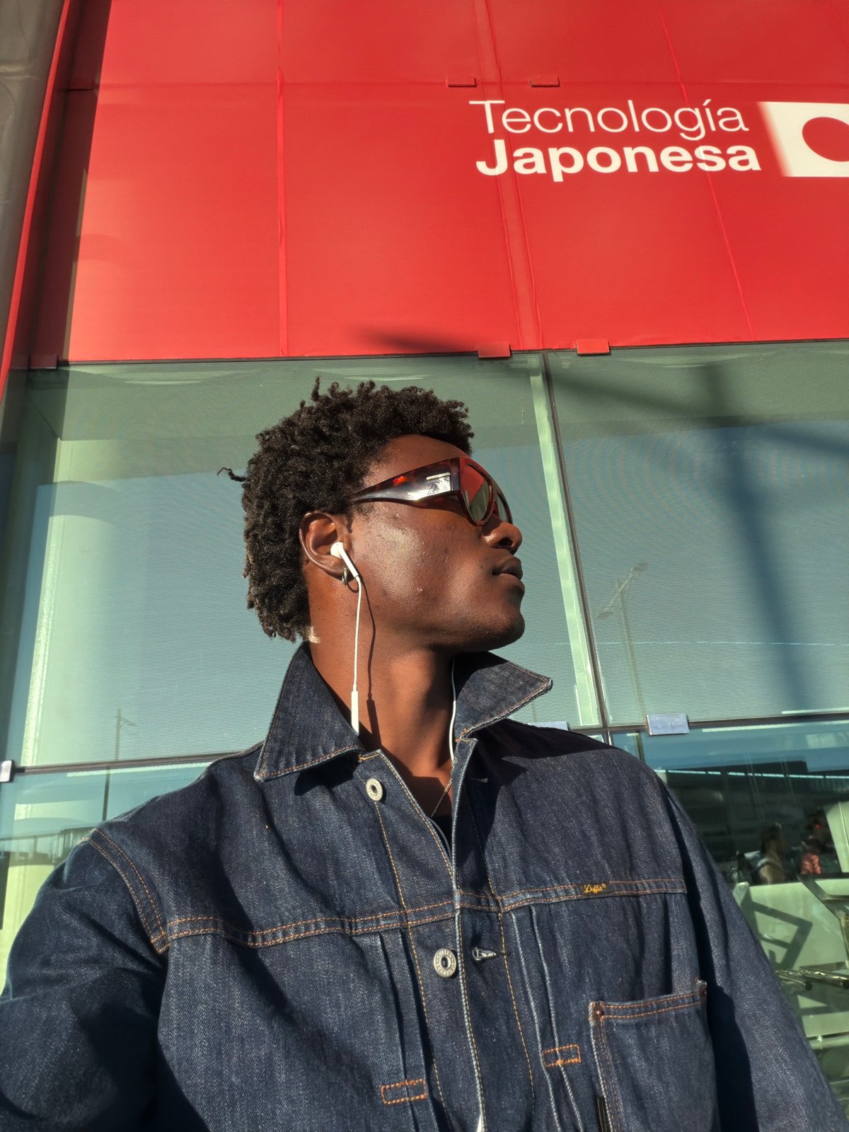 Man observed at Barcelona airport terminal area
