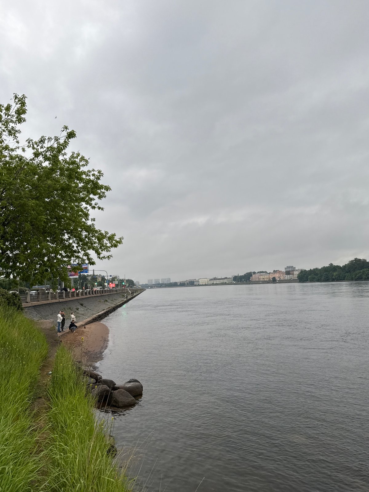 Riverside fishing and dog time in Shushary