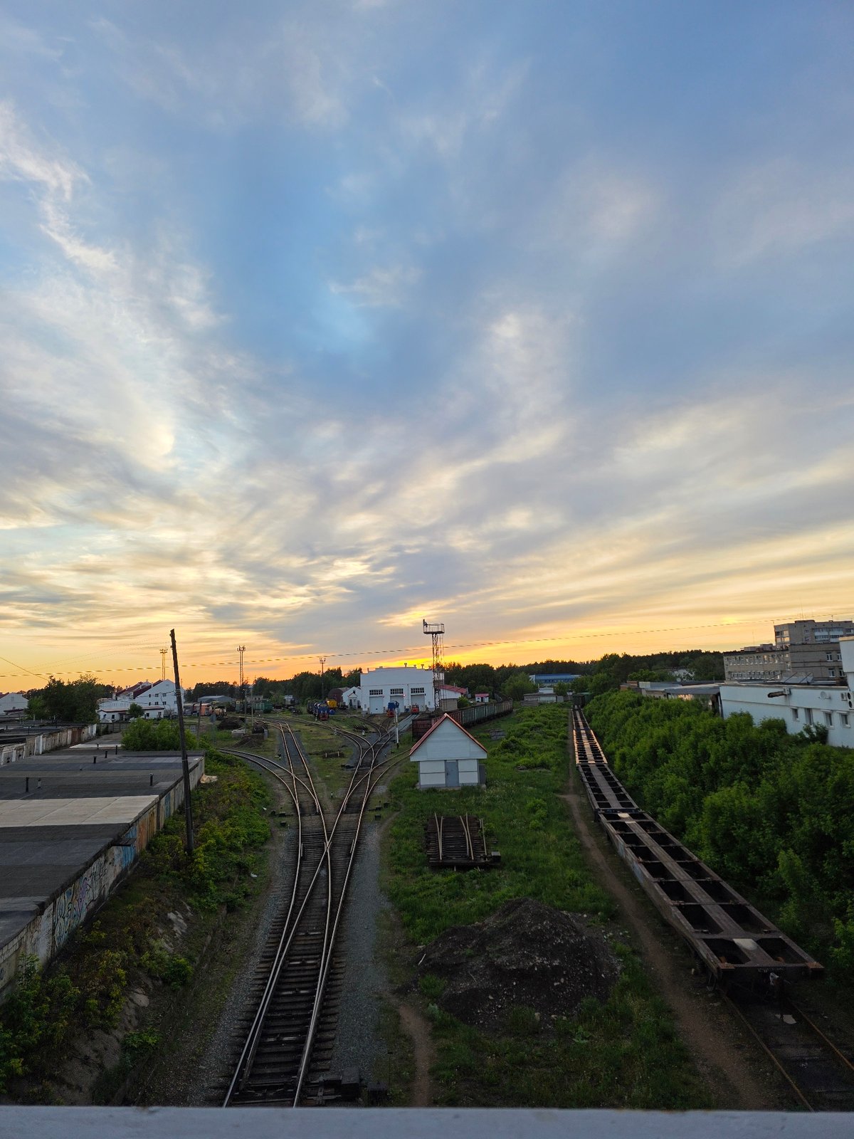 Sunset scenes captured across Chaikovsky, Russia during evening commute