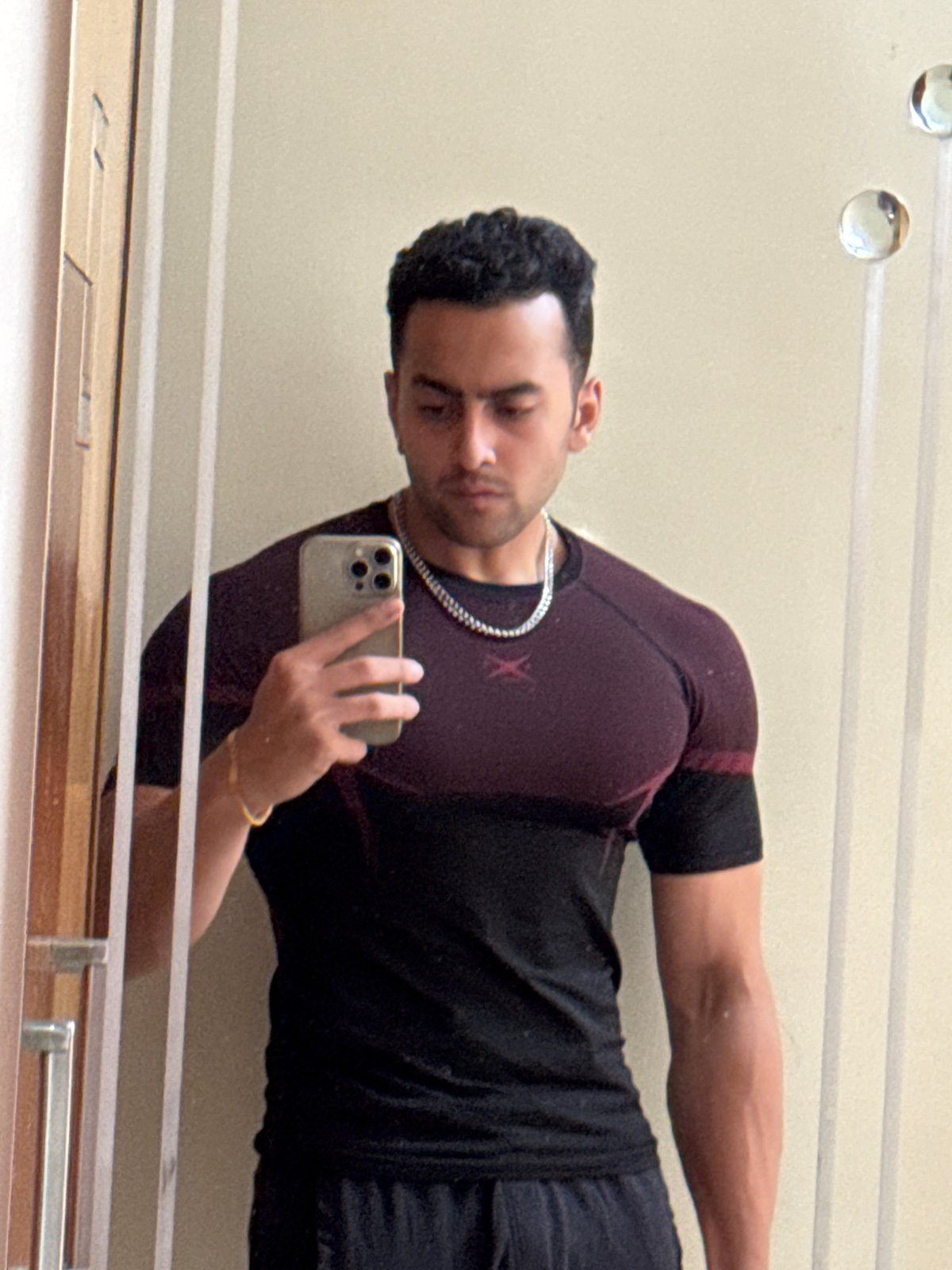 Young man takes series of mirror selfies in Kolkata