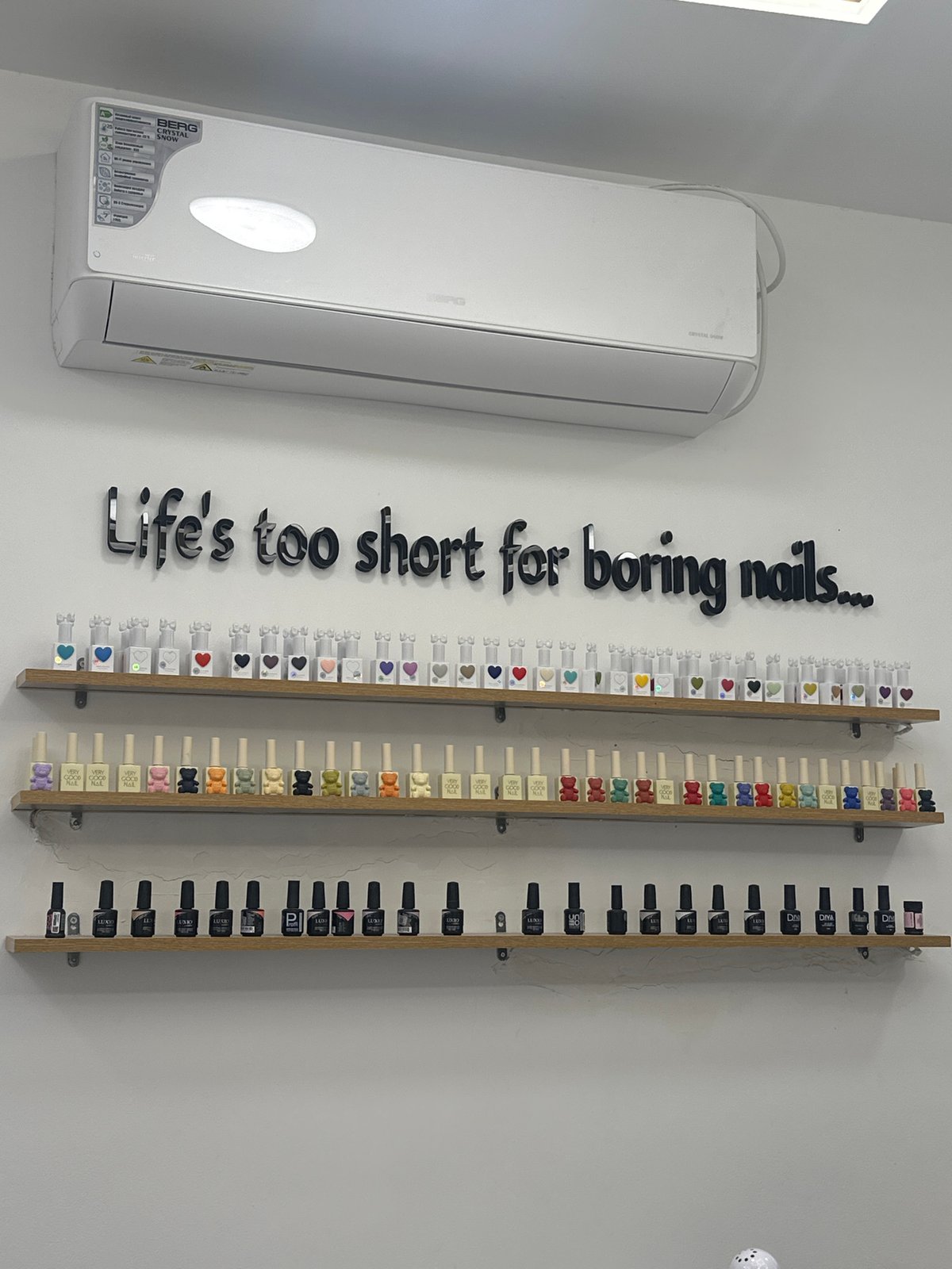 Beauty salon operations documented in Yerevan, Armenia