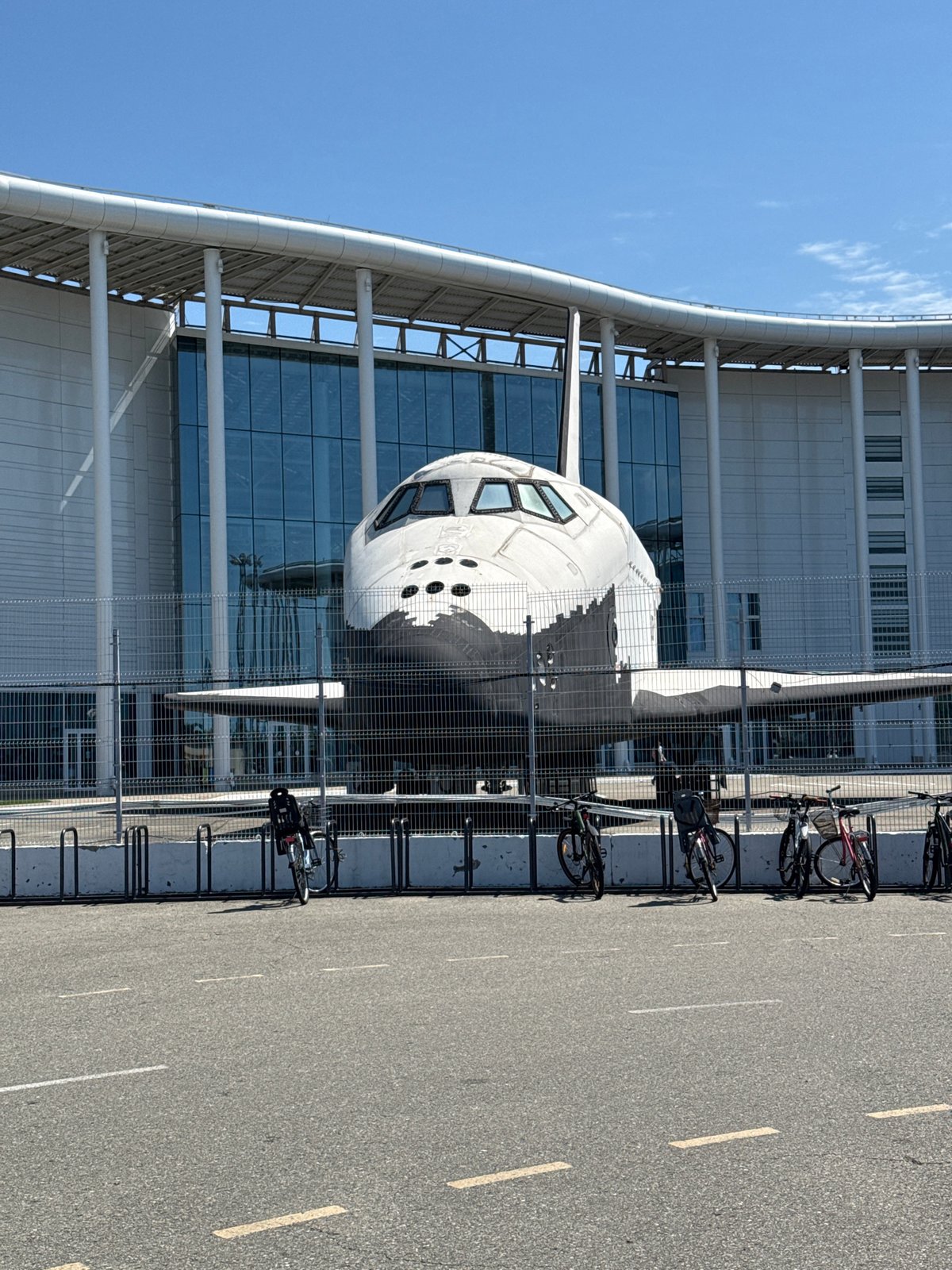 Space shuttle mockup spotted at Russian architectural complex