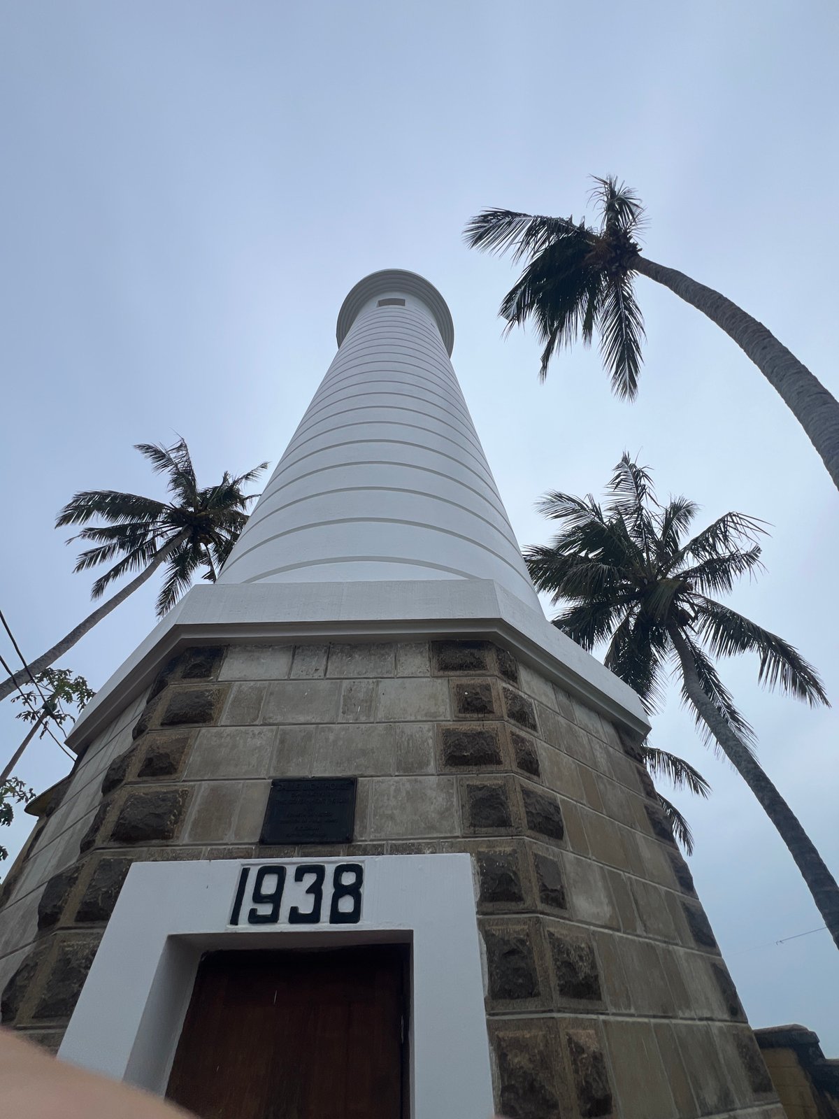 Afternoon at Galle Fort's lighthouse and seaside ramparts