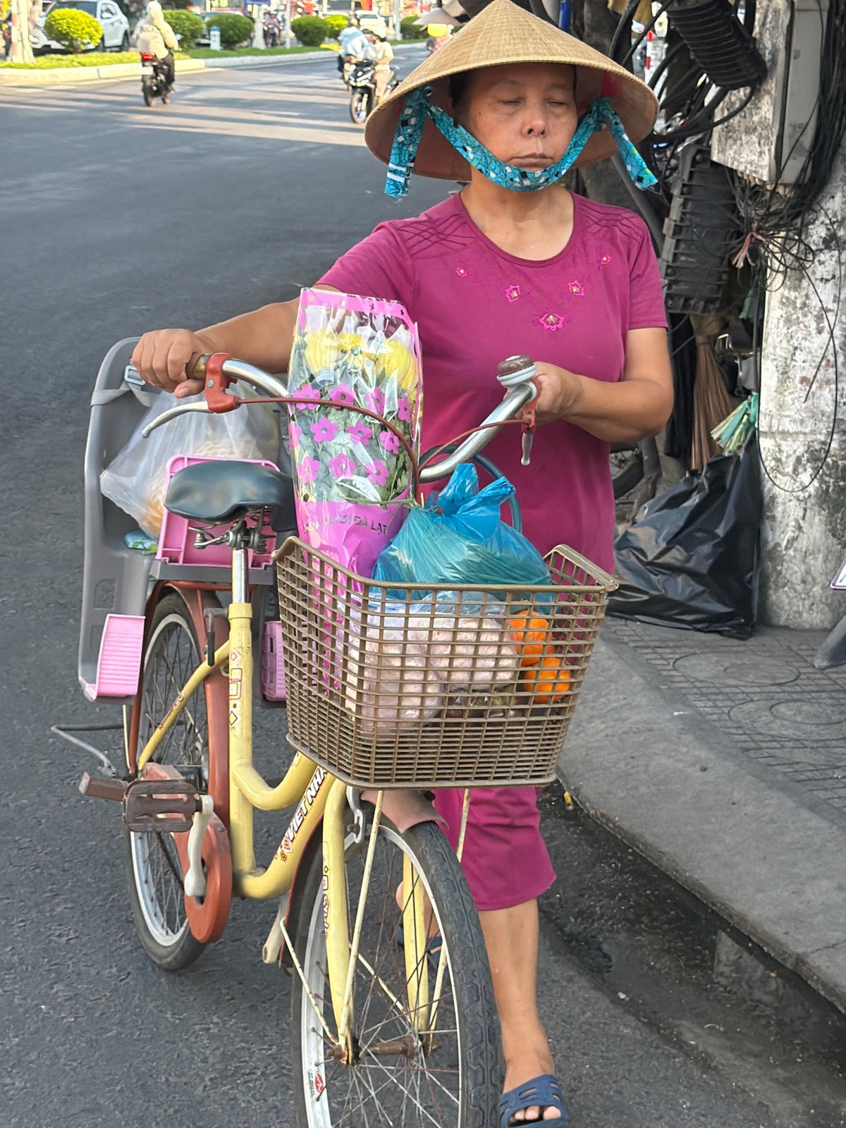 Street scenes and daily life in Bac Nha Trang Ward