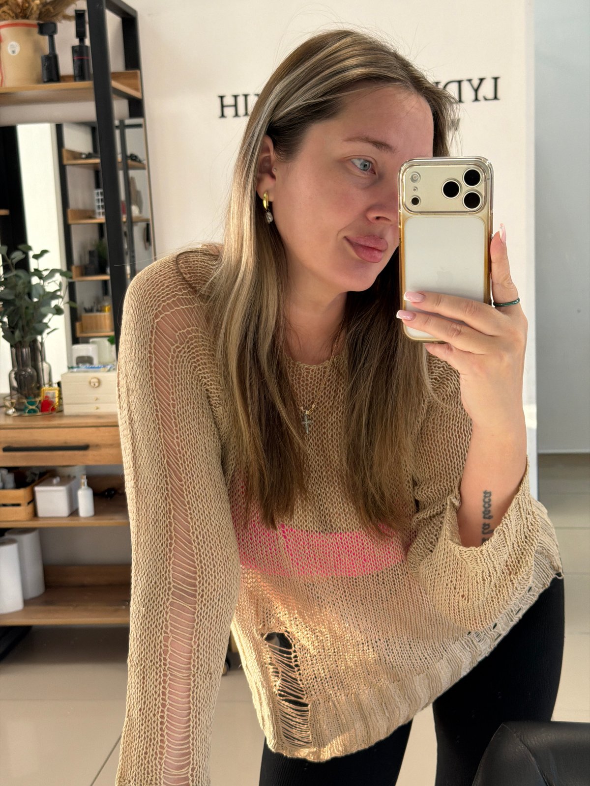 Woman takes late-night selfie in Chaikovsky, Russia