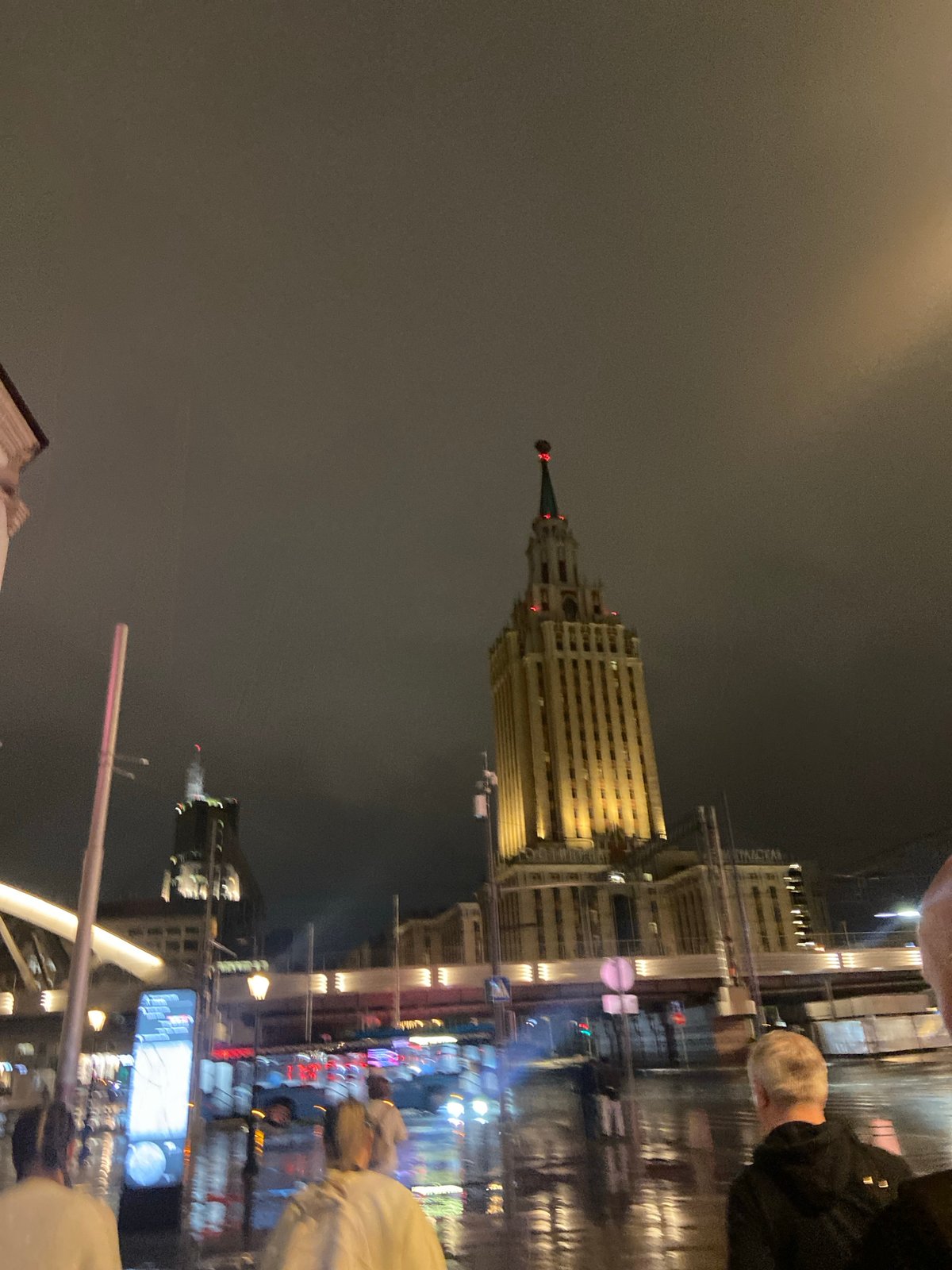 Evening snapshots capture ordinary Moscow life and infrastructure