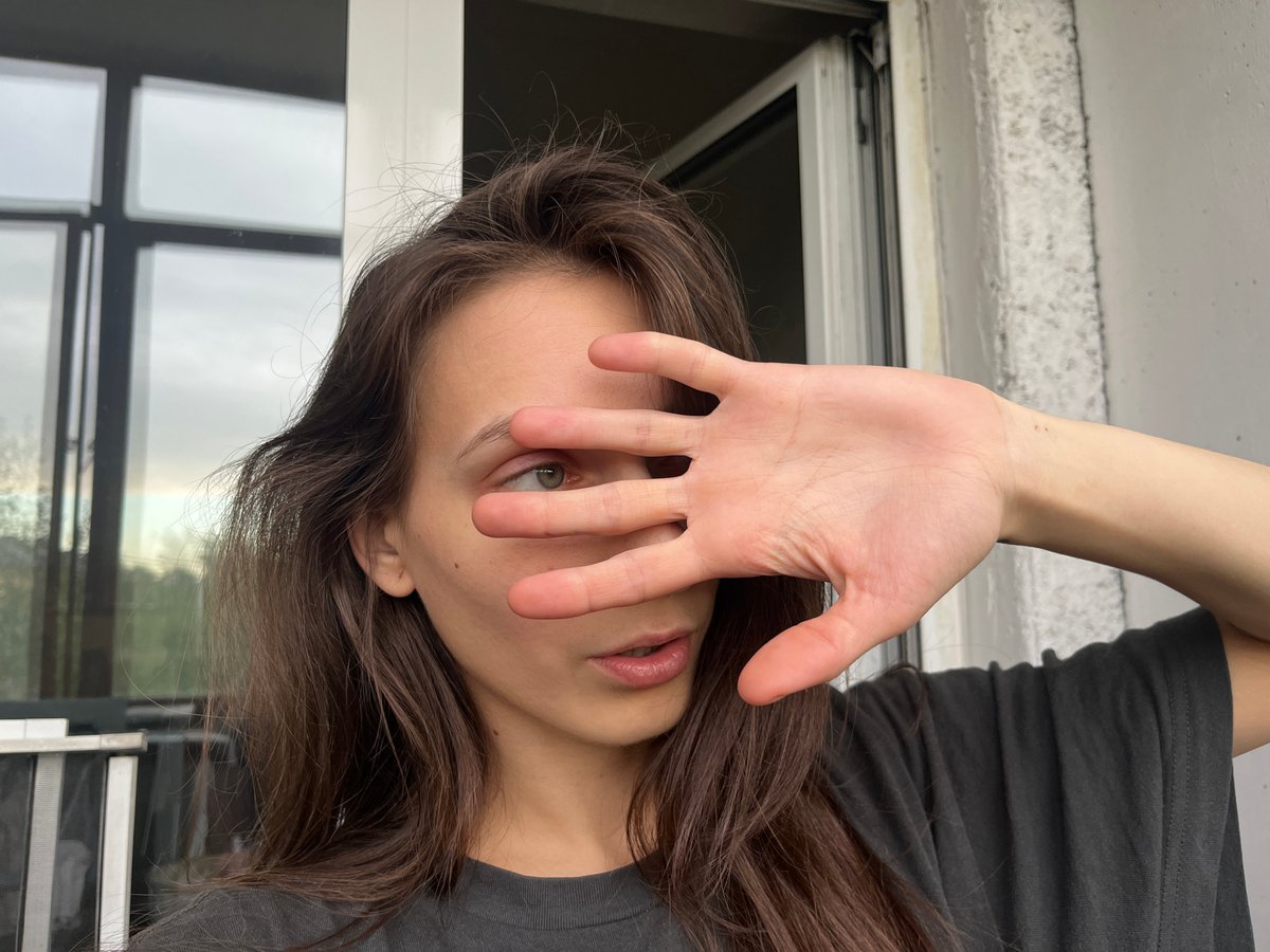 Everyday moments documented across Krasnoyarsk during afternoon hours