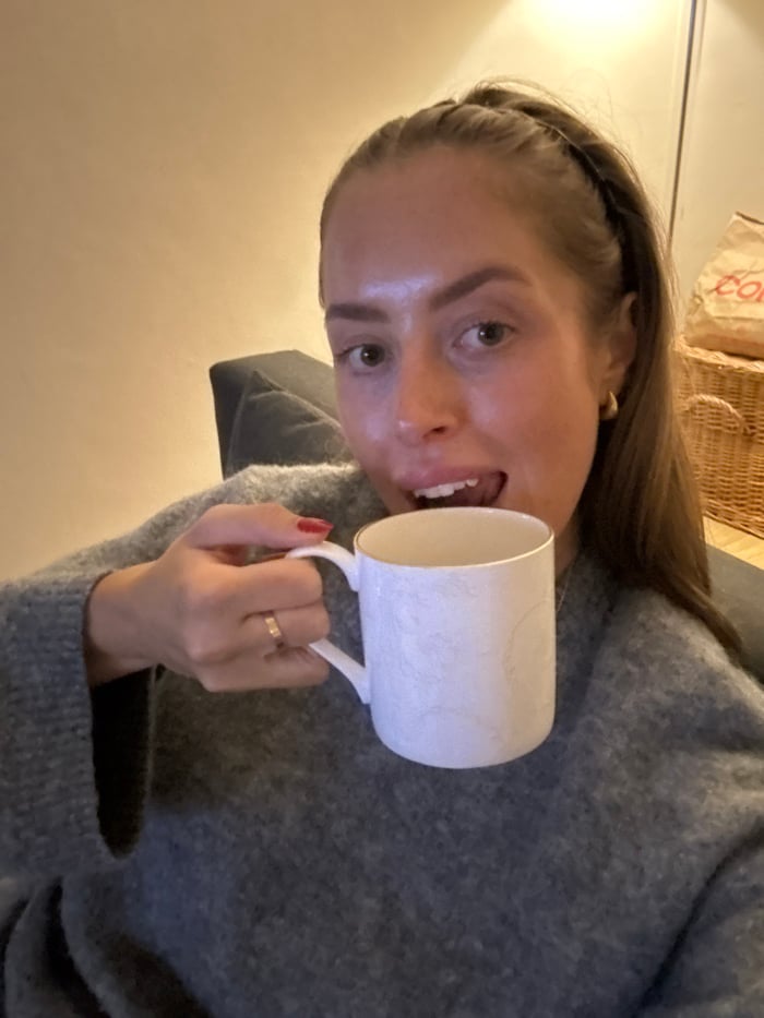 Two women dine together in London evening