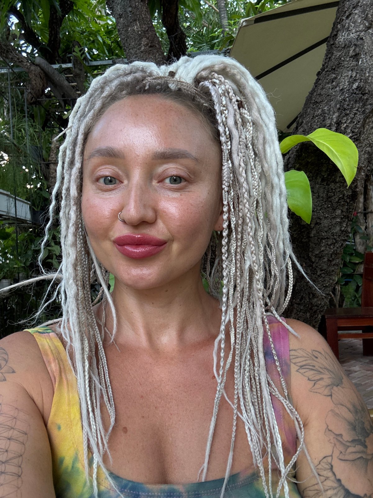 Selfie series in Nha Trang, tie-dye and blonde braids