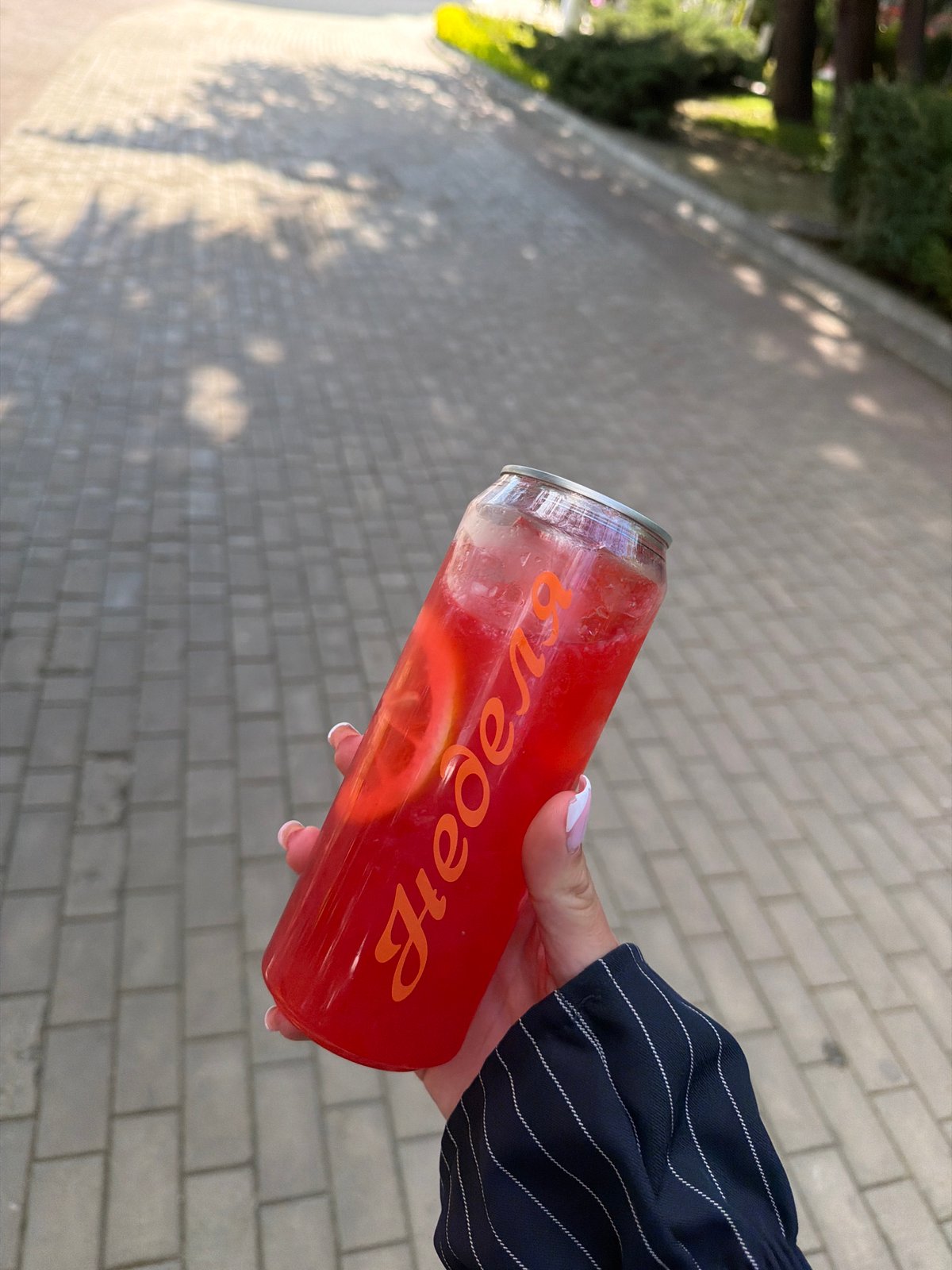 People enjoy red fruit drinks during afternoon break in Kazanlak