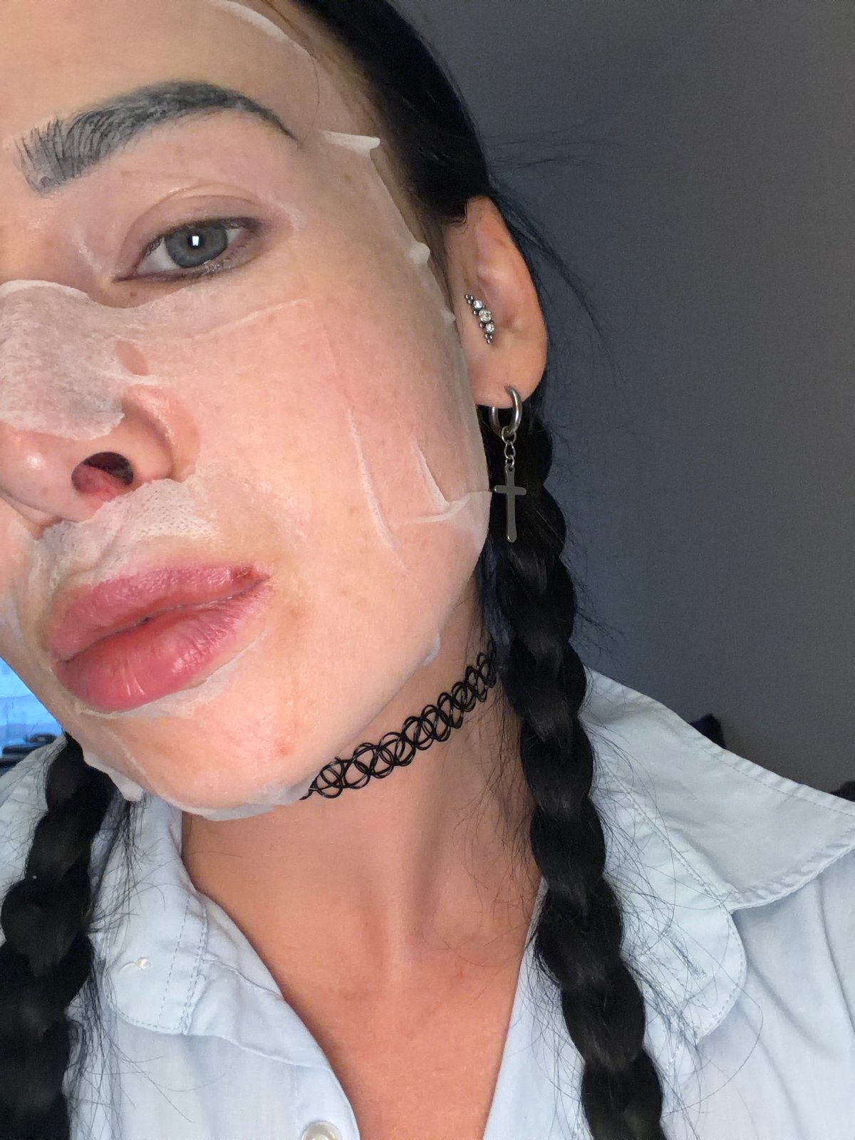 Evening skincare routine and sunset viewing documented in Russia