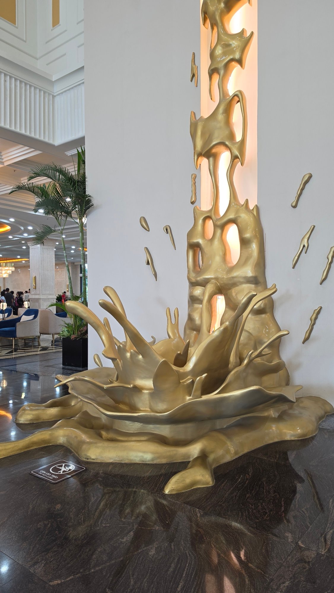 Inside and outside Nha Trang Center, golden sculptures and grand architecture