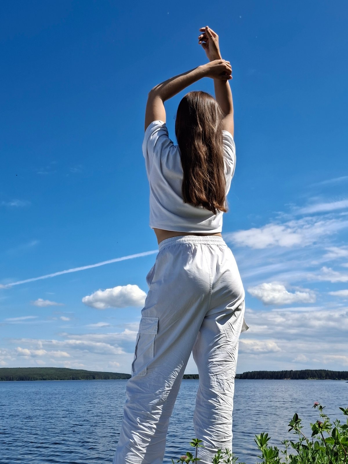 Person observed at waterfront in Chaikovsky, Russia