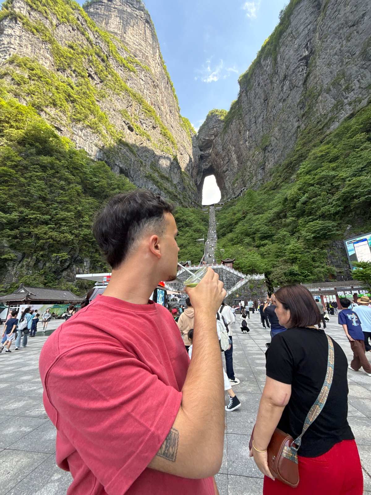 Tianmen Cave natural arch documented at Zhangjiajie National Park
