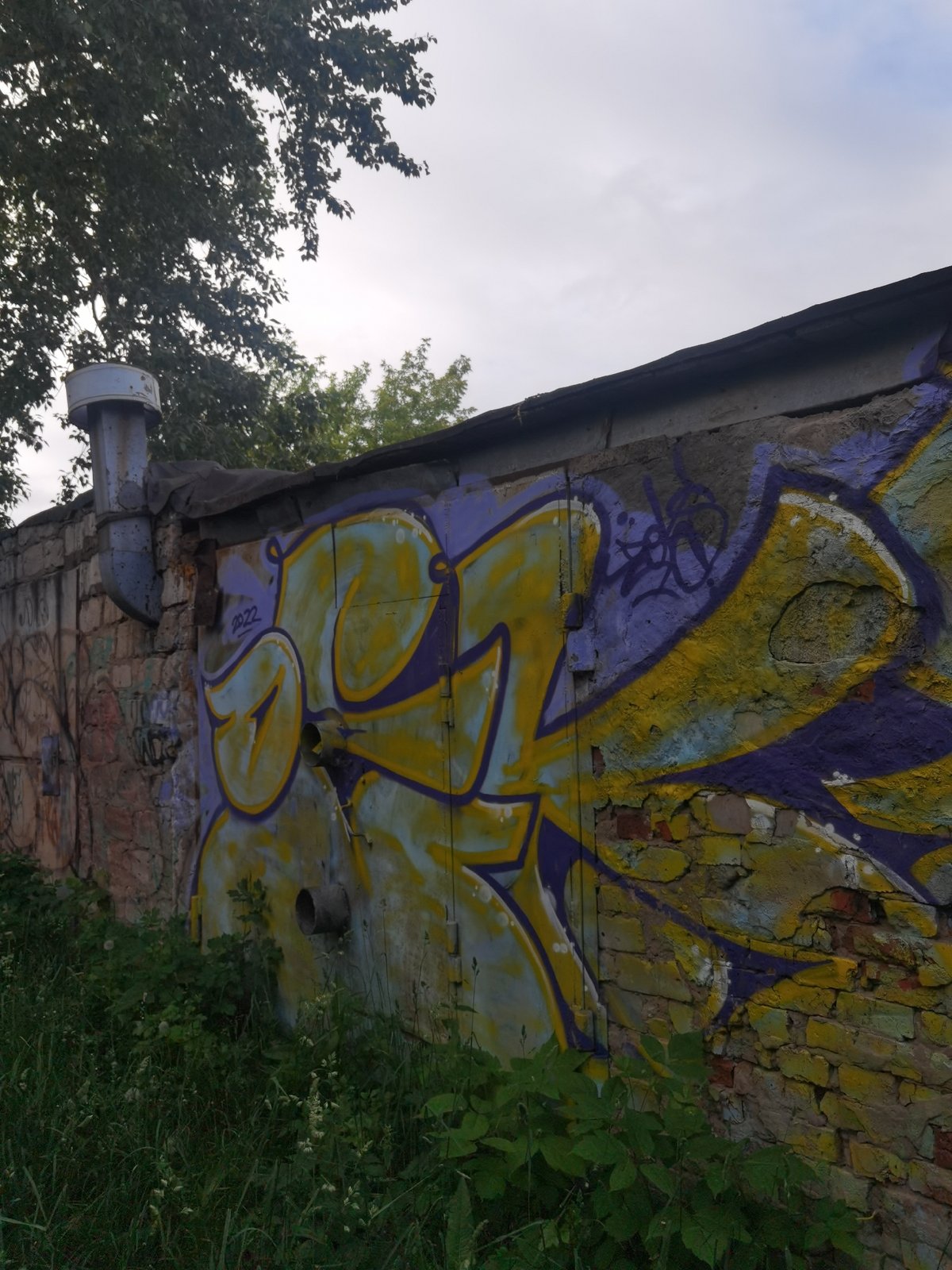 Early morning documentation tour captures everyday scenes in Chaikovsky, Russia