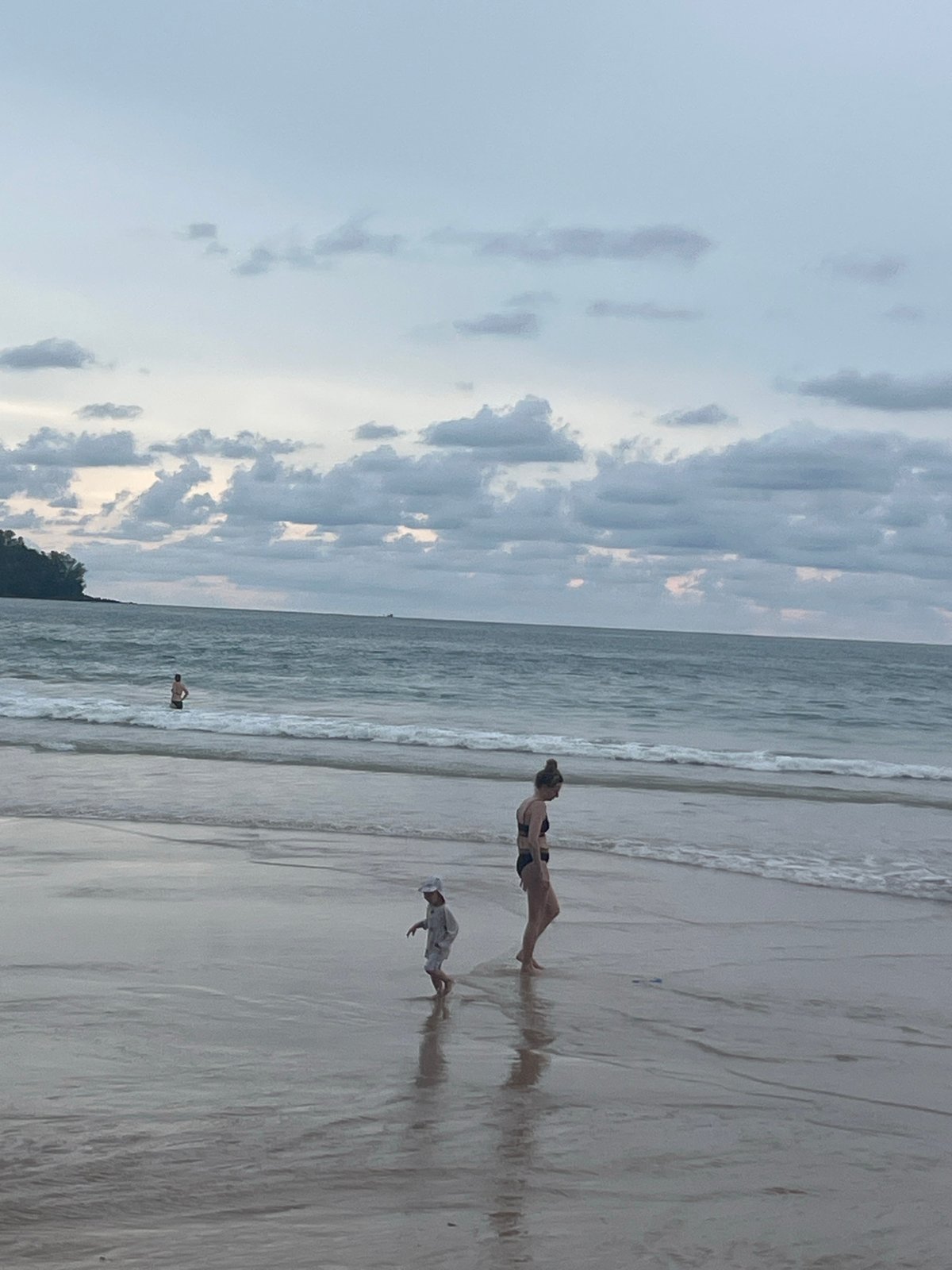 Busy sunset afternoon at Bang Tao Beach, Choeng Thale