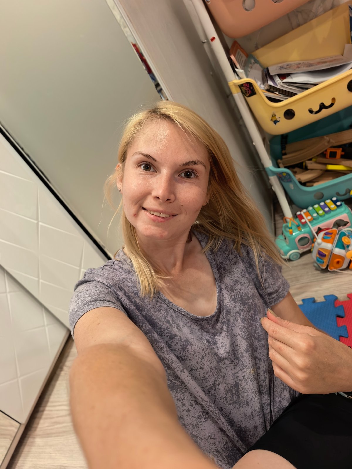 Quiet afternoon at home with a toddler in Sterlitamak
