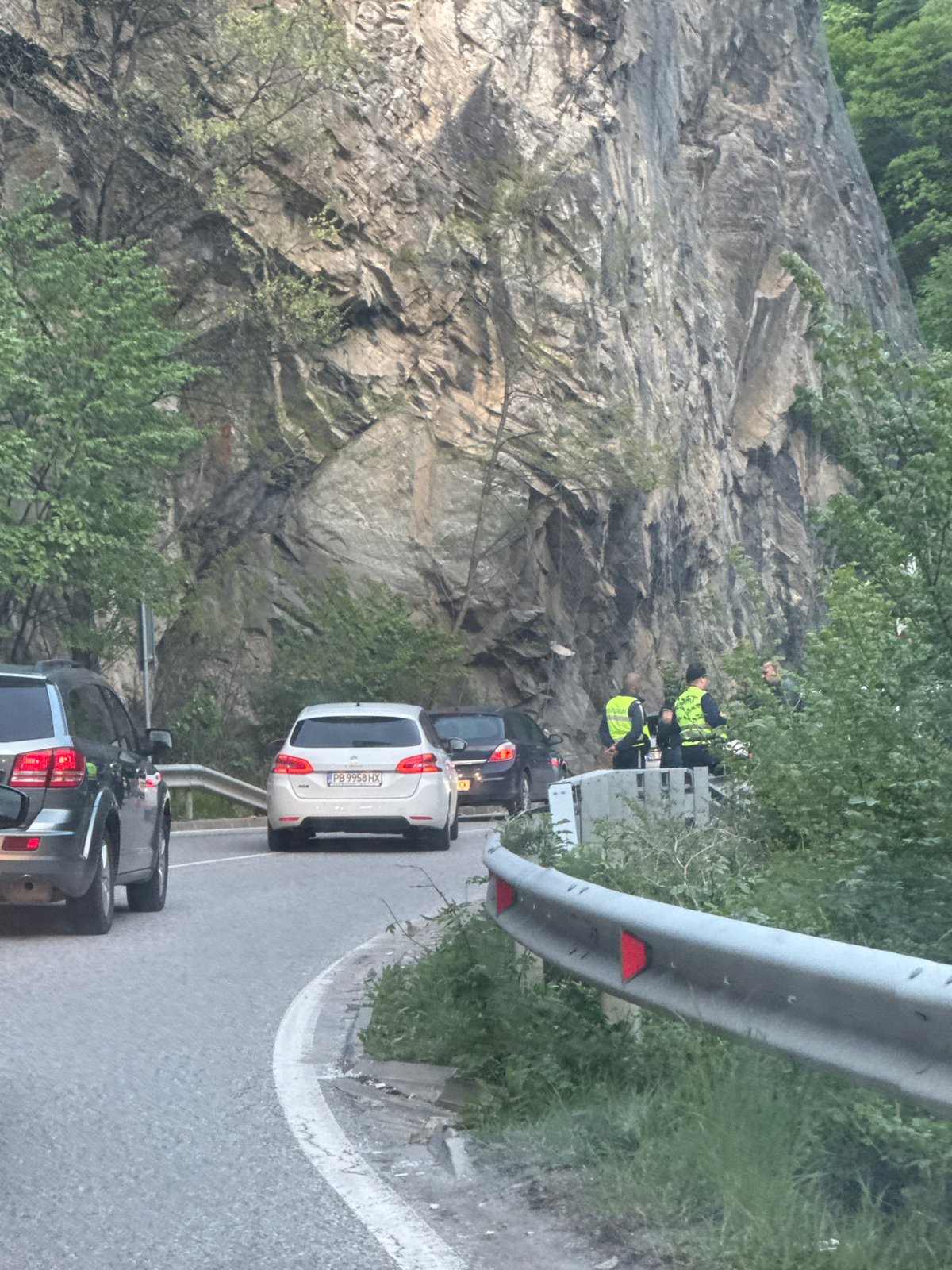 Traffic backup near Bulgarian monastery involves police presence