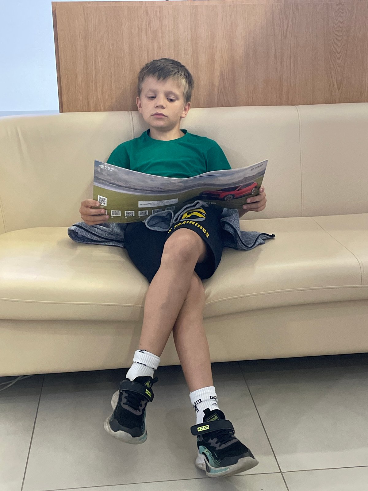 Hanging out at a Yekaterinburg car dealership showroom