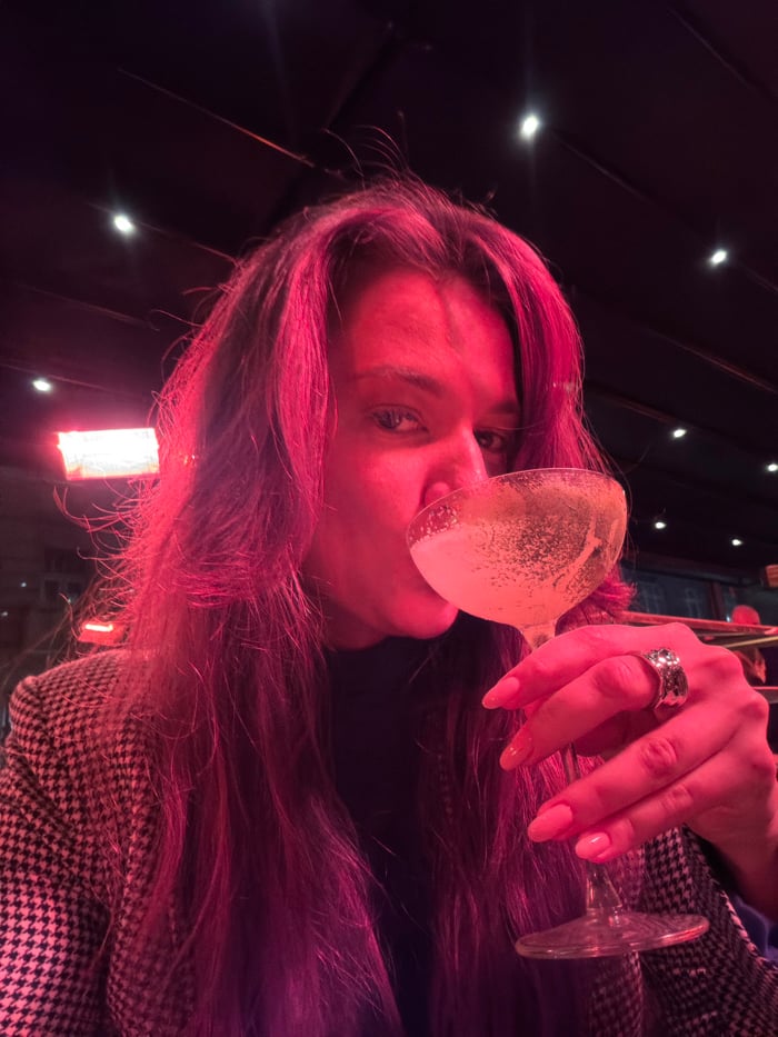 Women share cocktails and sushi at Belgrade restaurant