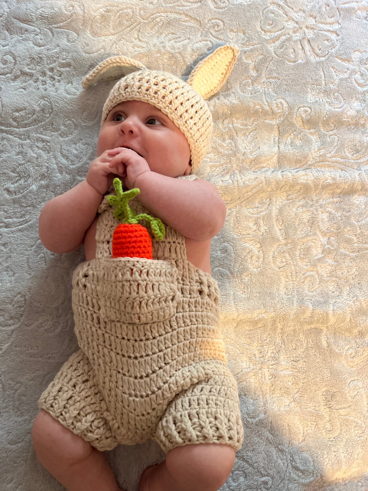 Baby milestone photoshoot in bunny costume captured in Frankfurt