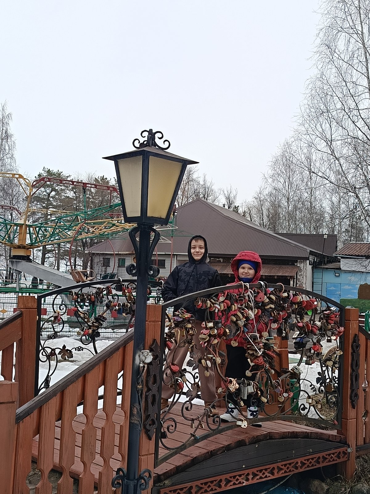 Winter day captured across parks and riverside in Chaikovsky