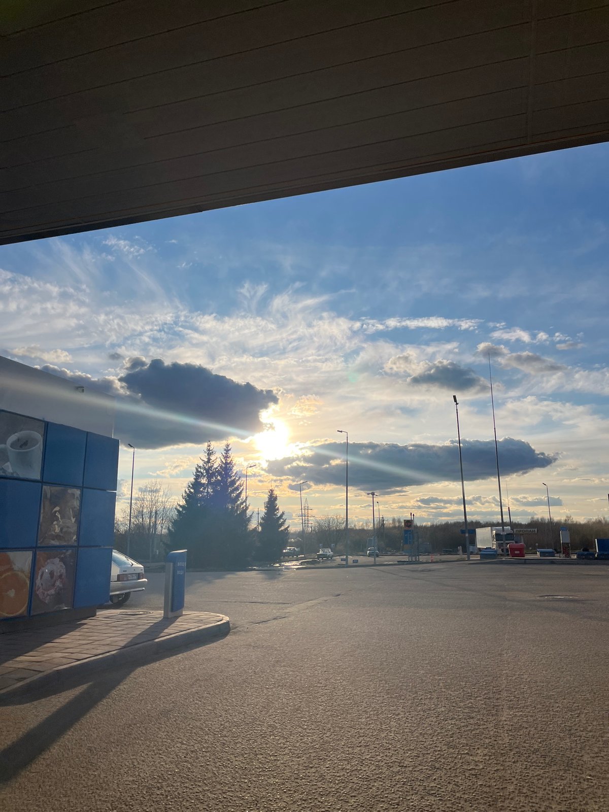Routine refueling documented at Gazprom station in Klin, Russia