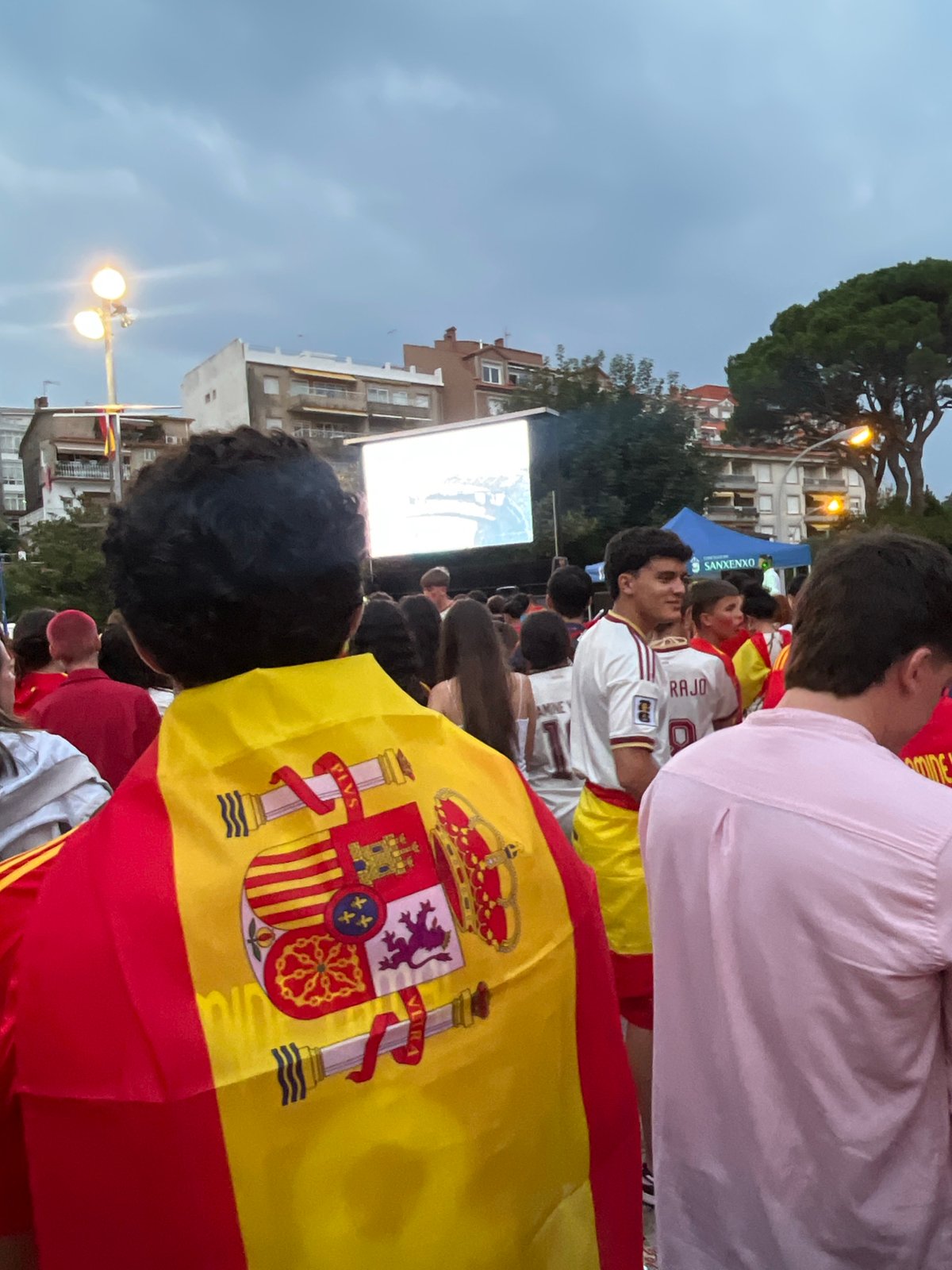 Outdoor crowd gathers for Spanish national team watch party