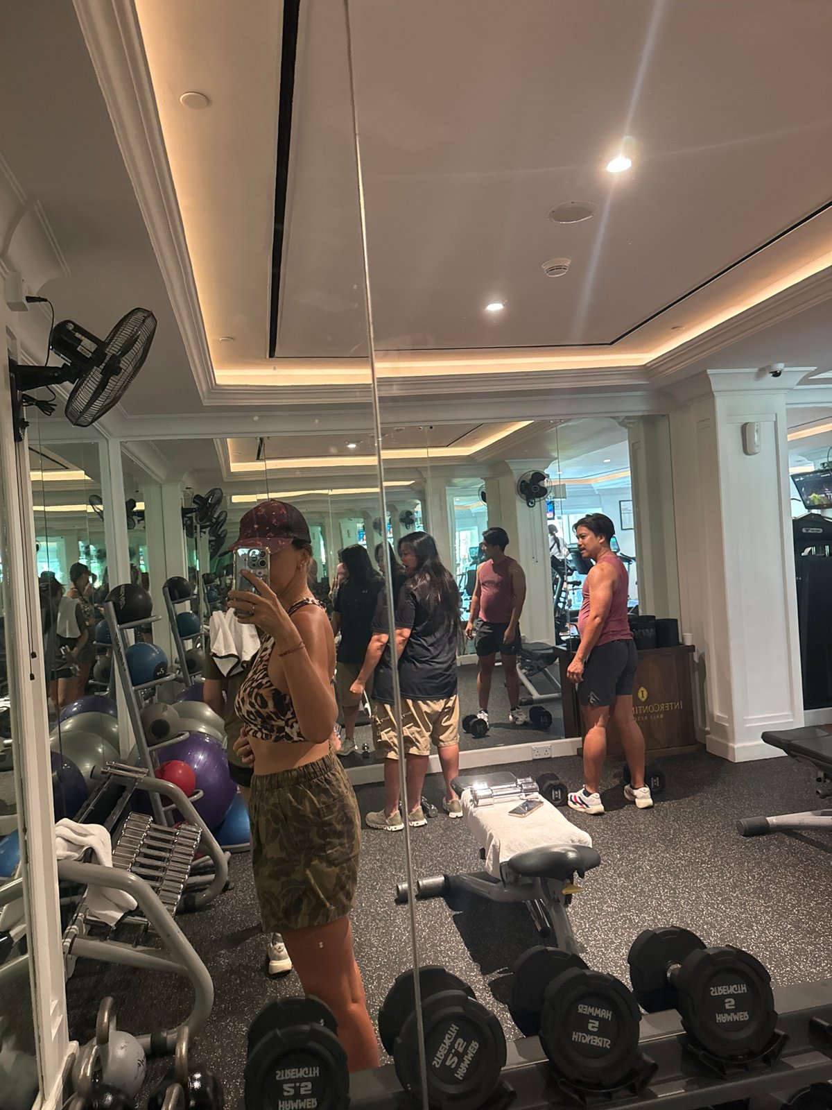 Early morning gym session documented in Kuta Selatan